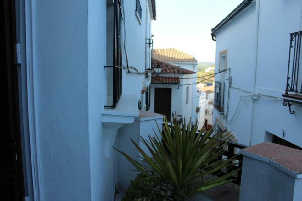Alojamiento Rural Carmen Setenil De Las Bodegas Bagian luar foto